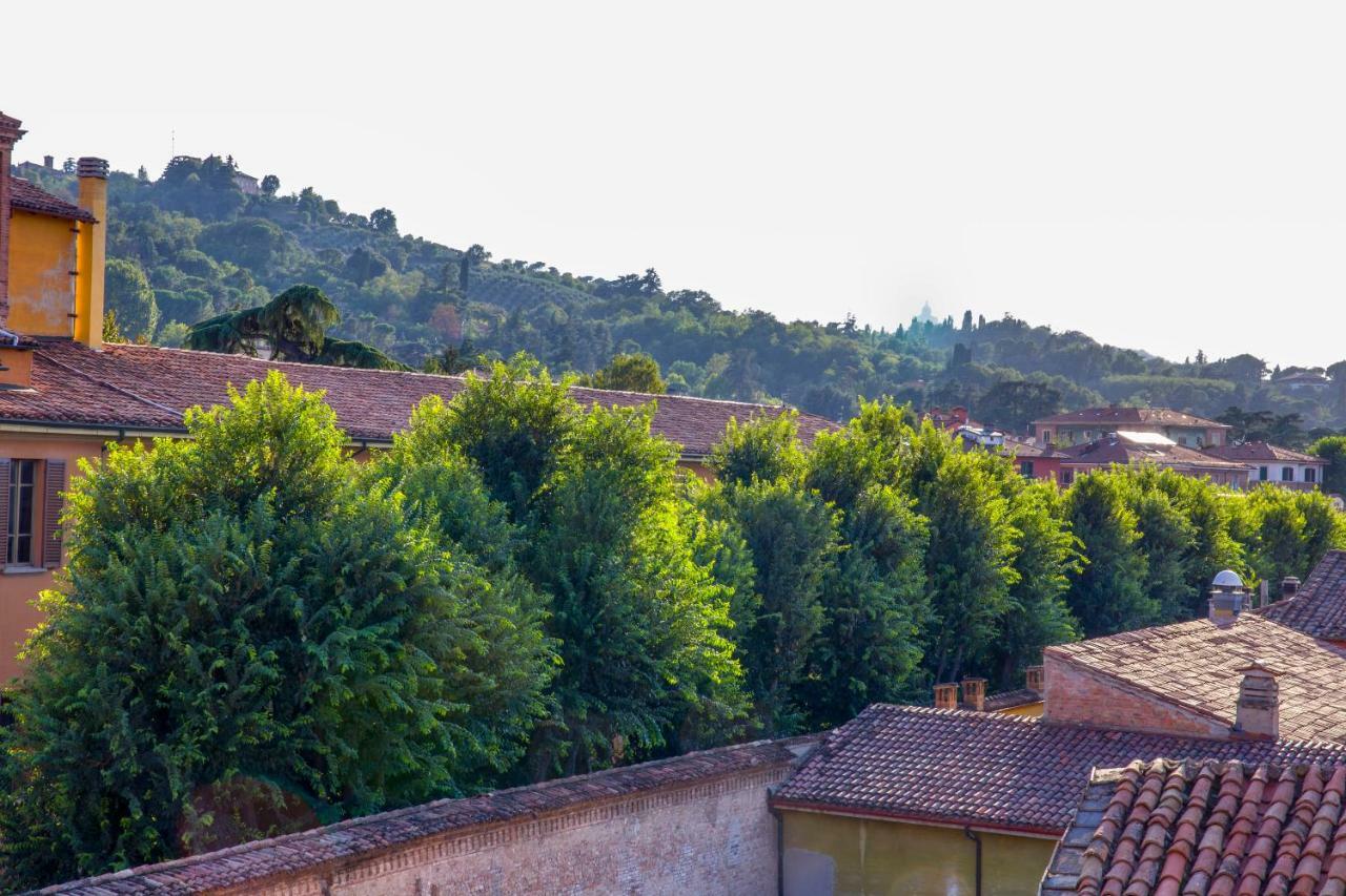 Attico Di Via D'azeglio Alojamento de Acomodação e Pequeno-almoço 2*